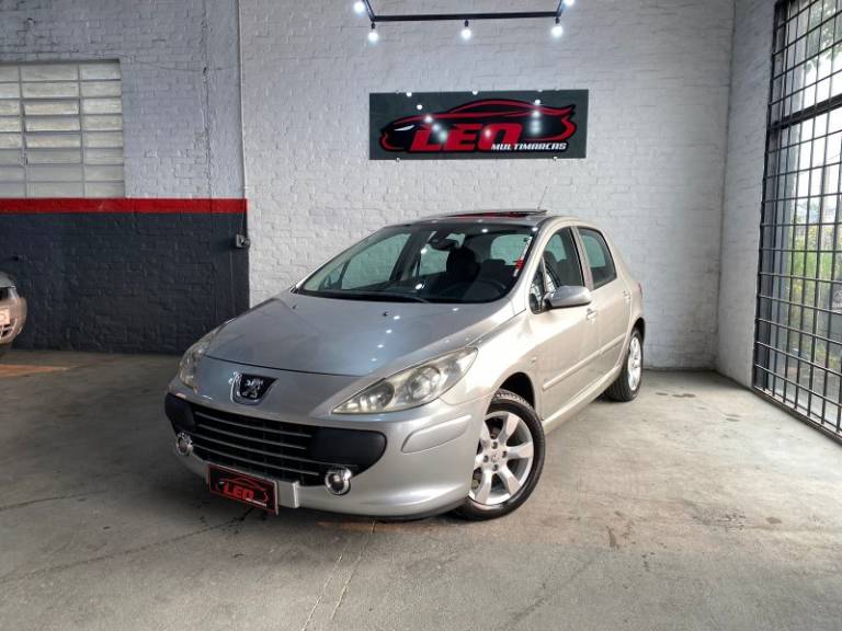 PEUGEOT - 307 - 2011/2010 - Prata - R$ 29.900,00