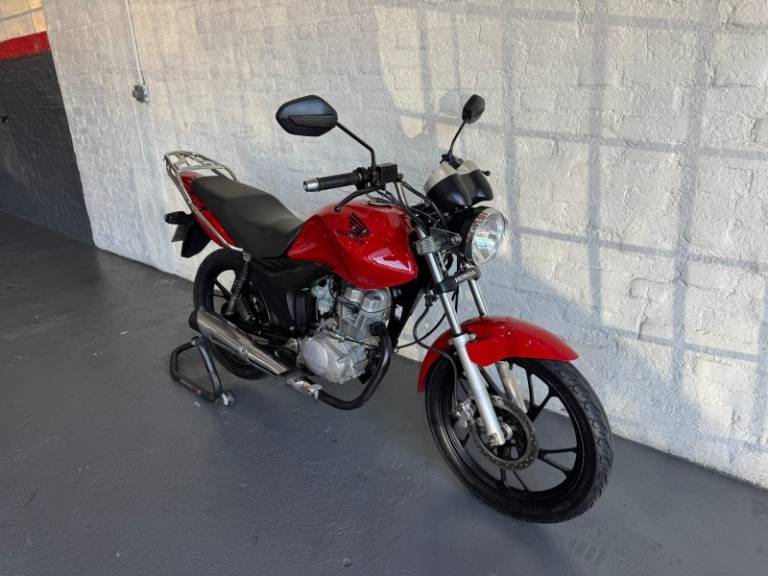 HONDA - CG 125 - 2011/2011 - Vermelha - R$ 10.900,00