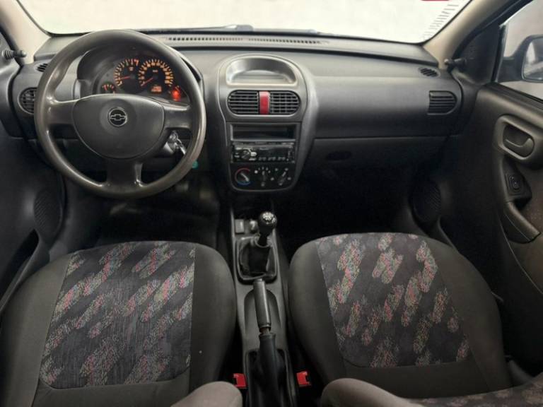 CHEVROLET - MONTANA - 2004/2005 - Preta - R$ 34.900,00