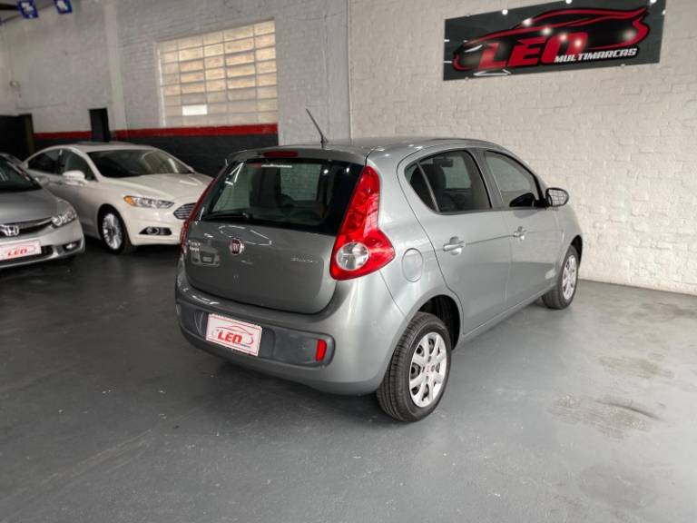 FIAT - PALIO - 2013/2013 - Cinza - R$ 39.900,00