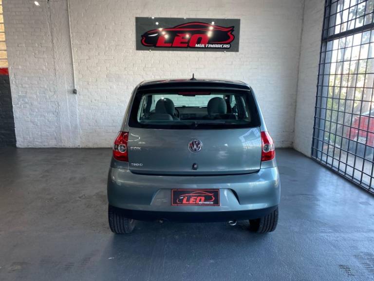 VOLKSWAGEN - FOX - 2010/2010 - Cinza - R$ 28.900,00
