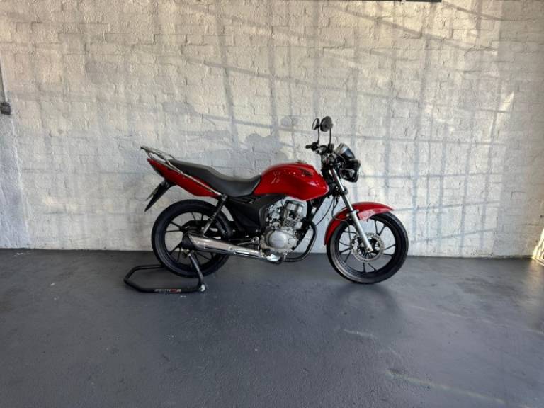 HONDA - CG 125 - 2011/2011 - Vermelha - R$ 10.900,00
