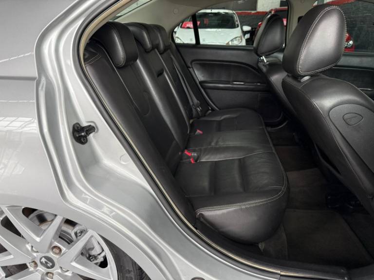 FORD - FUSION - 2010/2010 - Prata - R$ 48.900,00