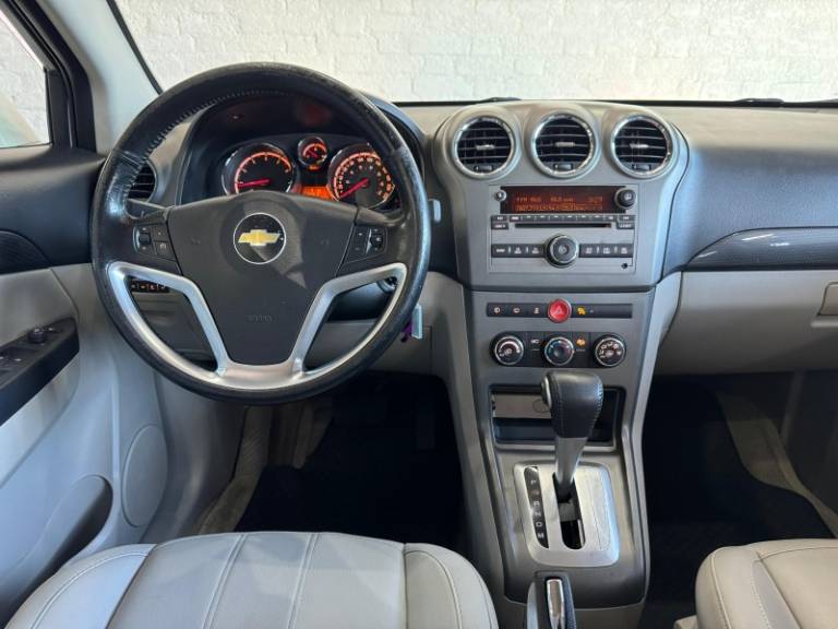 CHEVROLET - CAPTIVA - 2009/2010 - Branca - R$ 35.900,00