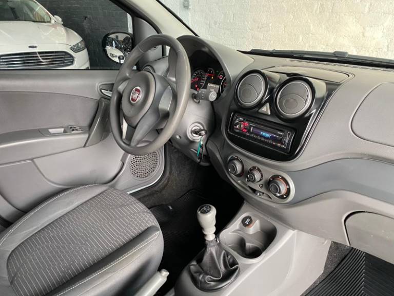 FIAT - PALIO - 2013/2013 - Cinza - R$ 39.900,00