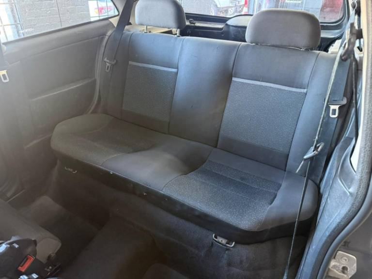 CHEVROLET - CELTA - 2011/2012 - Cinza - R$ 18.900,00