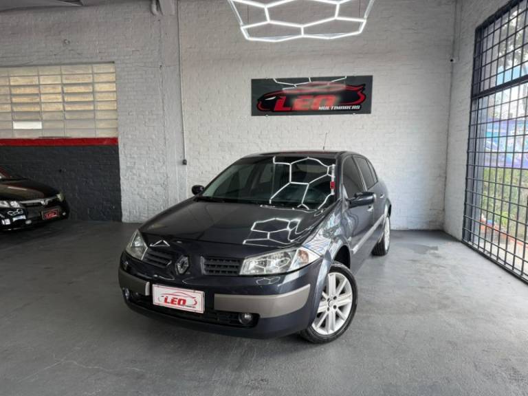 RENAULT - MÉGANE - 2007/2007 - Cinza - R$ 23.900,00