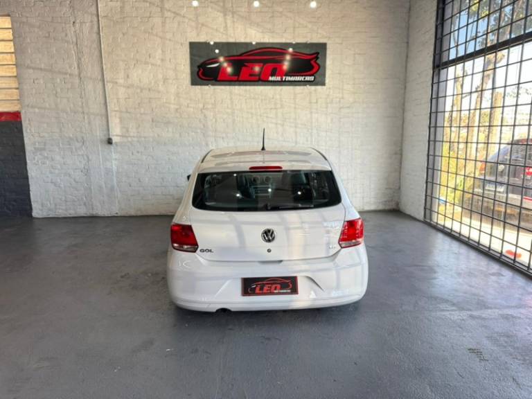 VOLKSWAGEN - GOL - 2013/2014 - Branca - R$ 42.900,00