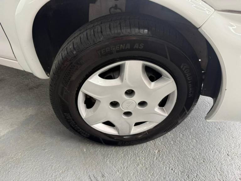 CHEVROLET - CORSA - 2000/2000 - Branca - R$ 14.900,00