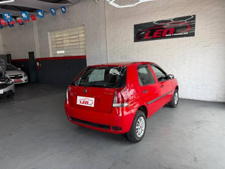 FIAT - PALIO - 2010/2010 - Vermelha - R$ 22.900,00
