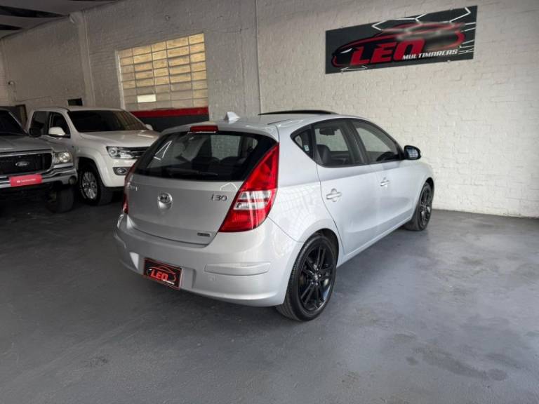 HYUNDAI - I30 - 2012/2012 - Prata - R$ 51.900,00