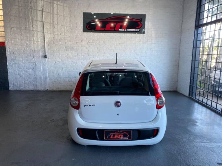 FIAT - PALIO - 2014/2015 - Branca - R$ 42.900,00