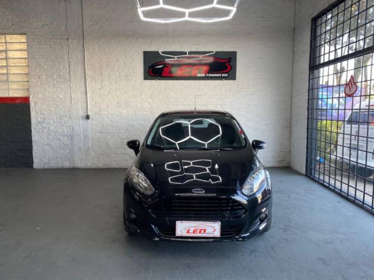 FORD - FIESTA - 2014/2014 - Preta - R$ 43.900,00