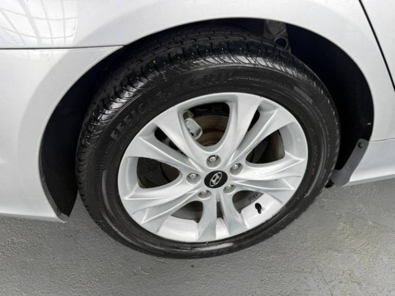 HYUNDAI - SONATA - 2011/2012 - Prata - R$ 74.900,00