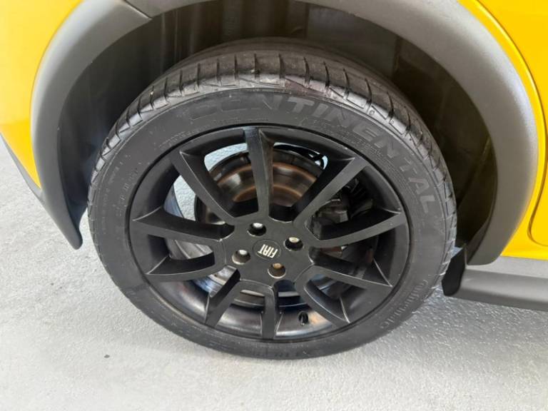 FIAT - PUNTO - 2009/2010 - Amarela - R$ 51.900,00