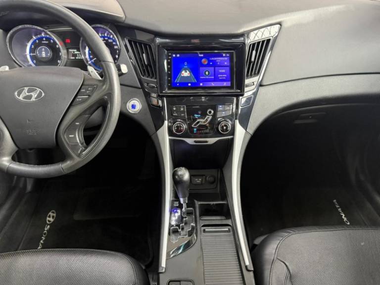 HYUNDAI - SONATA - 2011/2012 - Prata - R$ 74.900,00