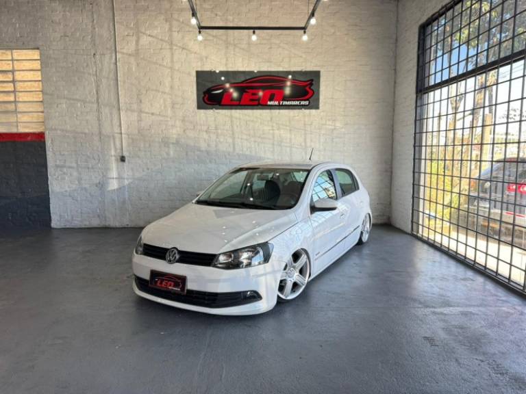 VOLKSWAGEN - GOL - 2013/2014 - Branca - R$ 42.900,00